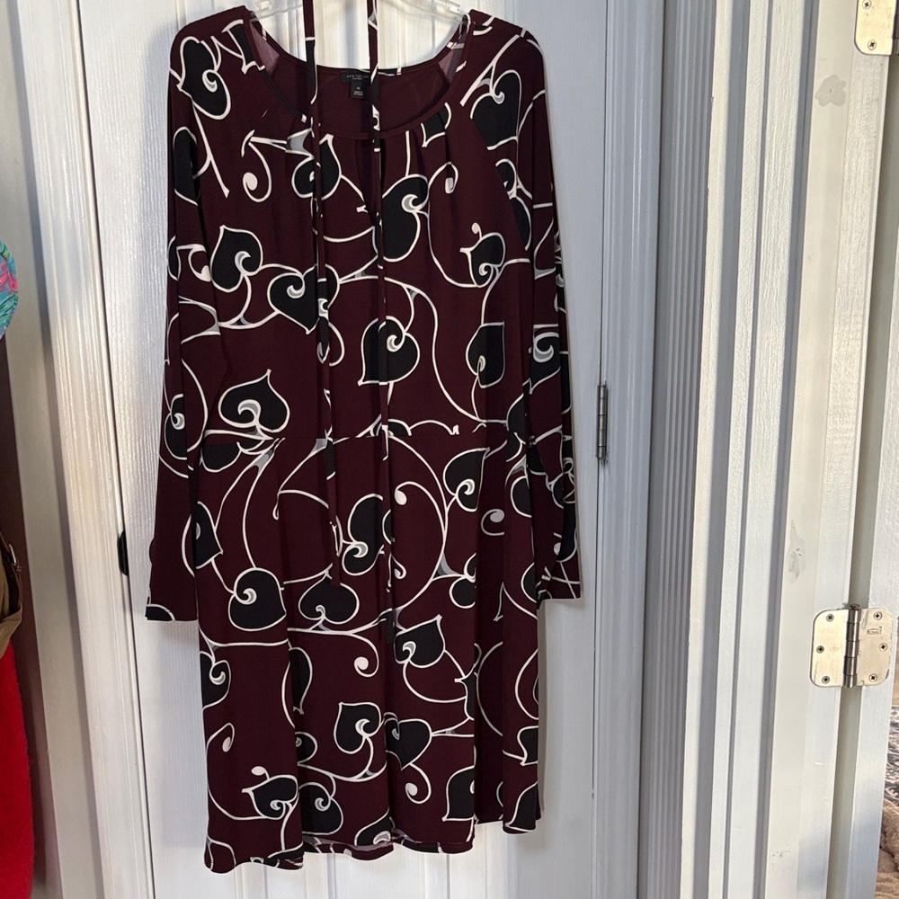Ann Taylor Women's Long-Sleeve Burgundy Printed Dress